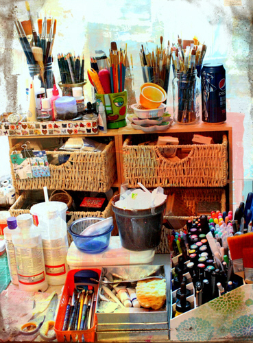image of artist's supplies